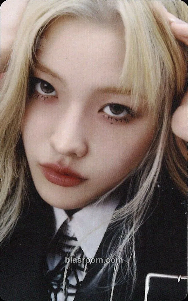 Iroha I'LL LIKE YOU Photocard - ILLIT - ILLIT K-pop photocard