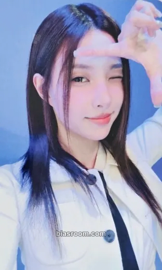 Yunah I'LL LIKE YOU Photocard - ILLIT - ILLIT K-pop photocard