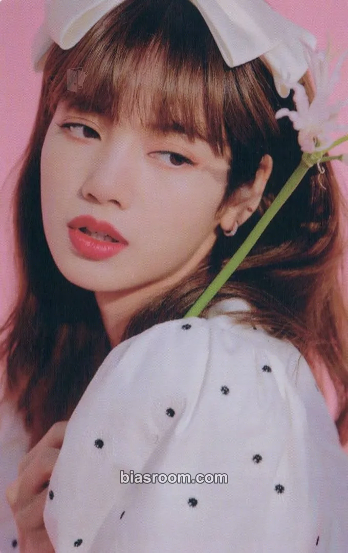 Lisa 2020 WELCOMING COLLECTION Photocard - BLACKPINK - BLACKPINK K-pop photocard