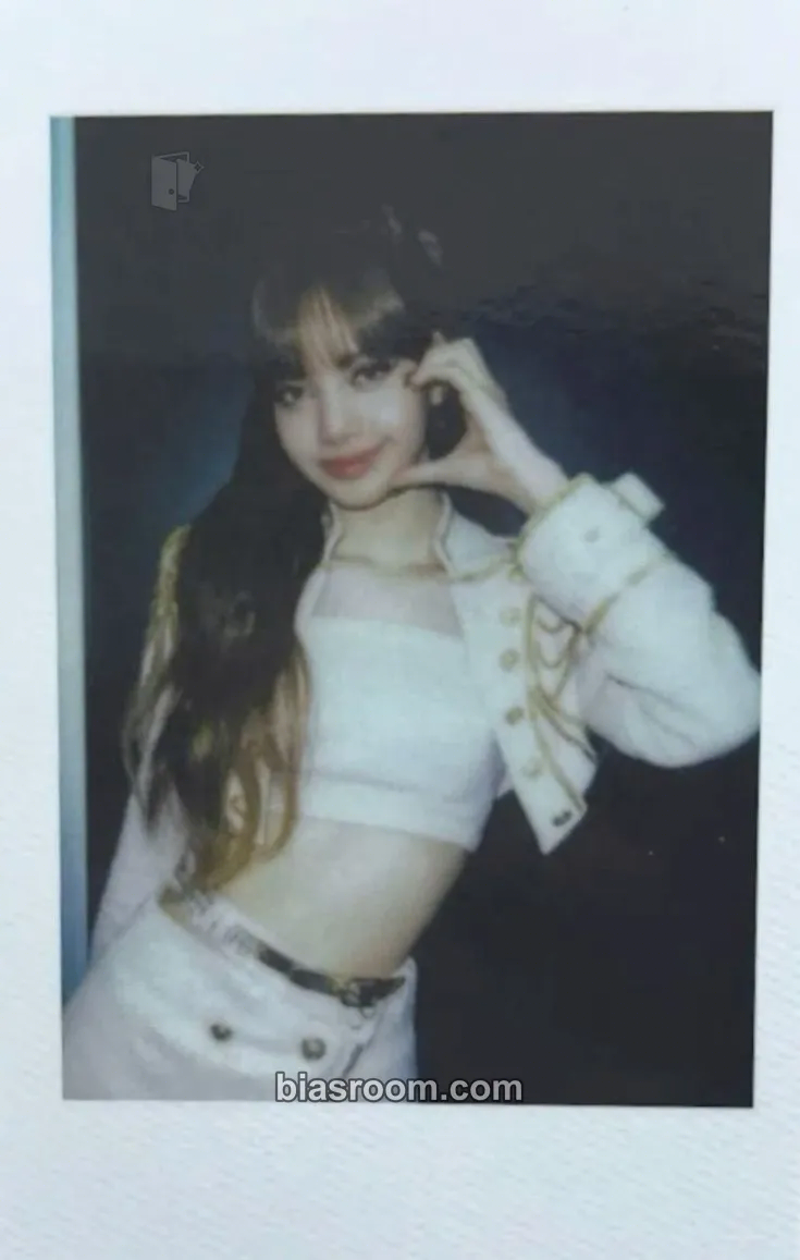Lisa 'Born Pink' 2nd World Tour Photocard - BLACKPINK - BLACKPINK K-pop photocard