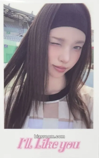 Yunah I'LL LIKE YOU Photocard - ILLIT - ILLIT K-pop photocard
