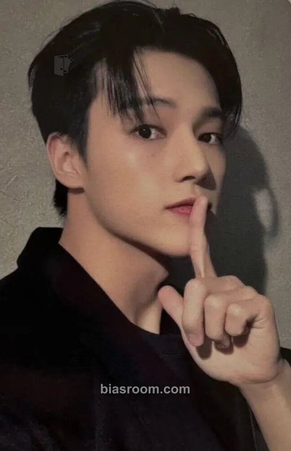 Wooyoung THE WORLD EP.FIN : WILL Photocard - ATEEZ - ATEEZ K-pop photocard