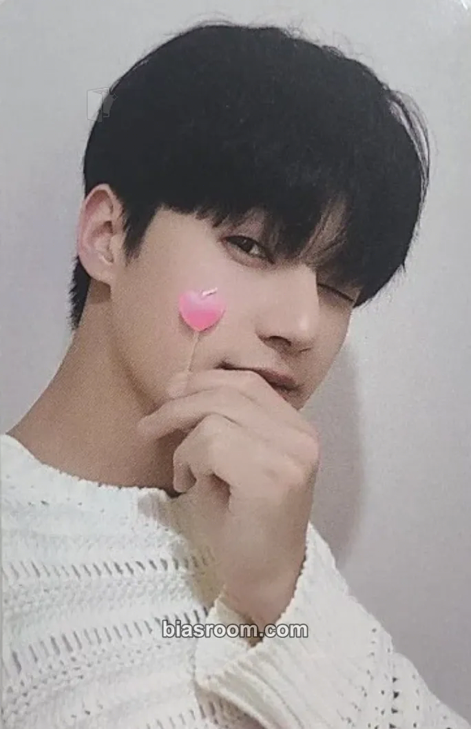 Wooyoung THE WORLD EP.FIN : WILL Photocard - ATEEZ - ATEEZ K-pop photocard