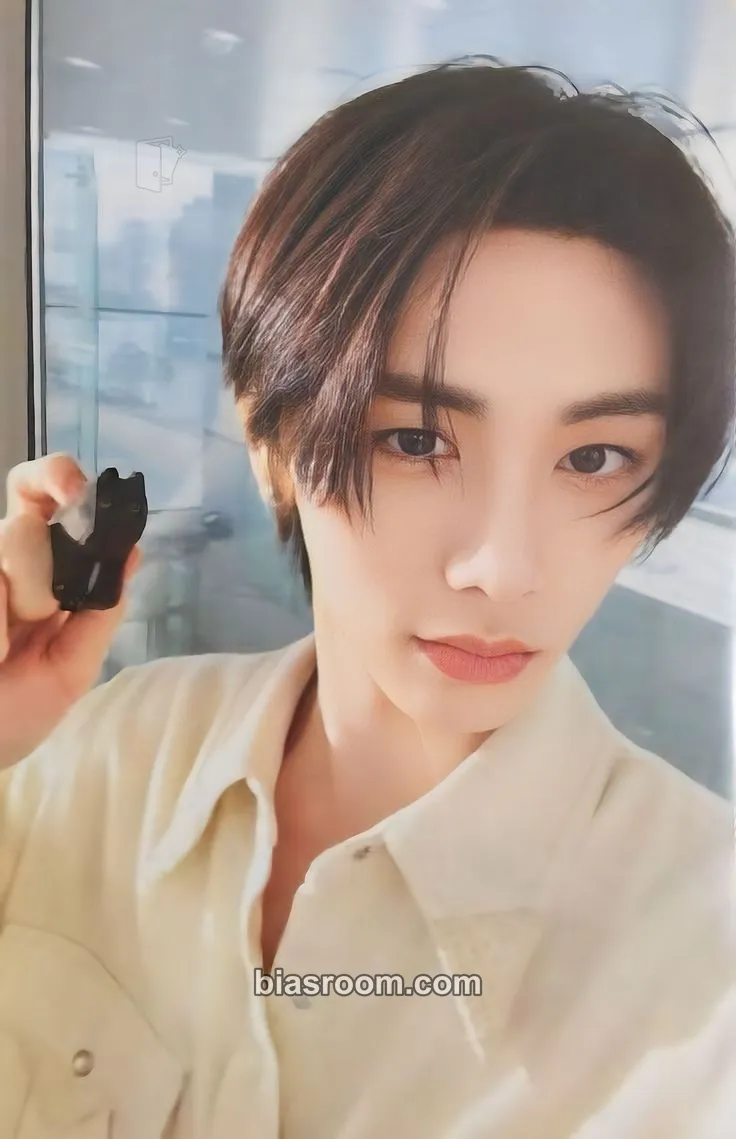 Taesan HOW? Photocard - BOYNEXTDOOR - BOYNEXTDOOR K-pop photocard