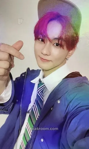 Jungwon MANIFESTO: DAY 1 Photocard - ENHYPEN - ENHYPEN K-pop photocard