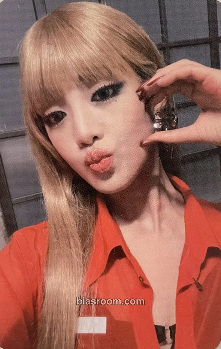 Minnie I Love Photocard - i-dle - i-dle K-pop photocard