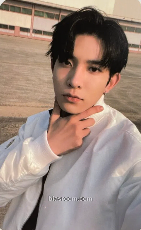 Heeseung MANIFESTO: DAY 1 Photocard - ENHYPEN - ENHYPEN K-pop photocard