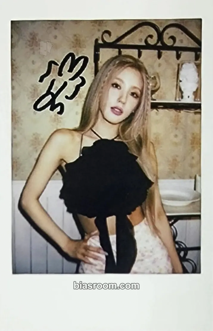 Miyeon I Love Photocard - i-dle - i-dle K-pop photocard