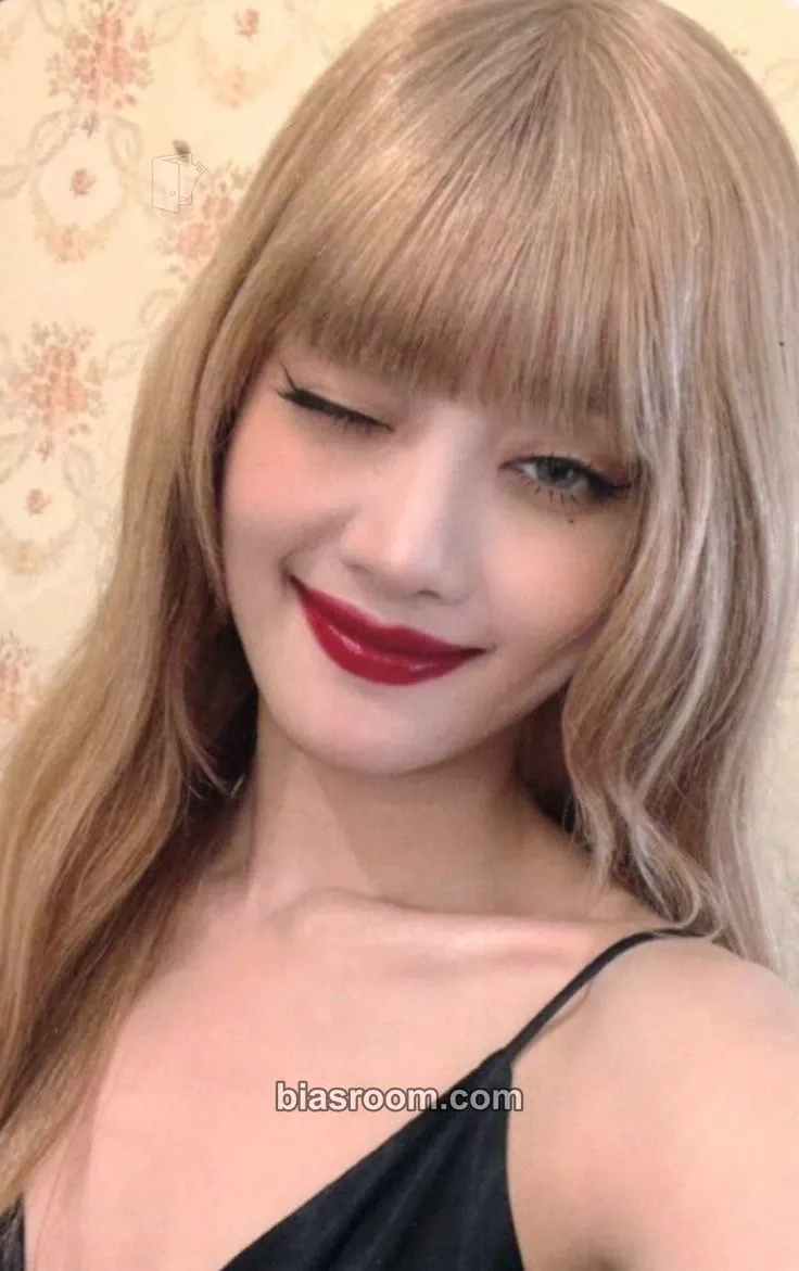 Minnie I Love Photocard - i-dle - i-dle K-pop photocard