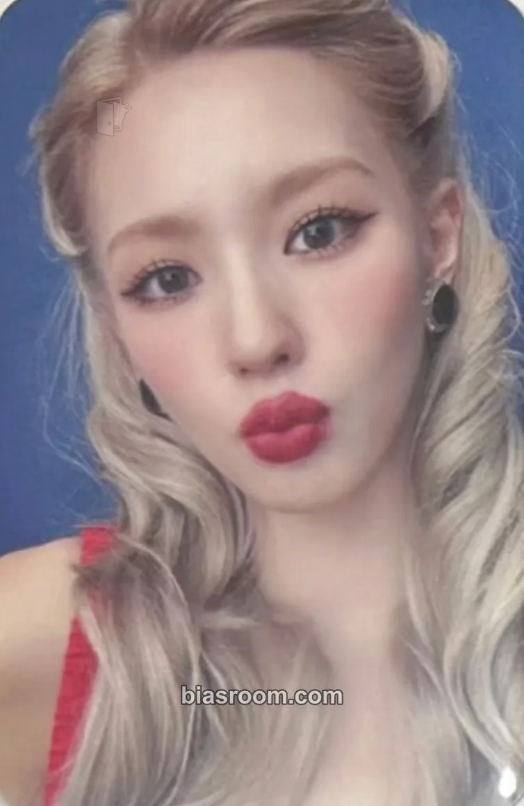 Miyeon I Love Photocard - i-dle - i-dle K-pop photocard