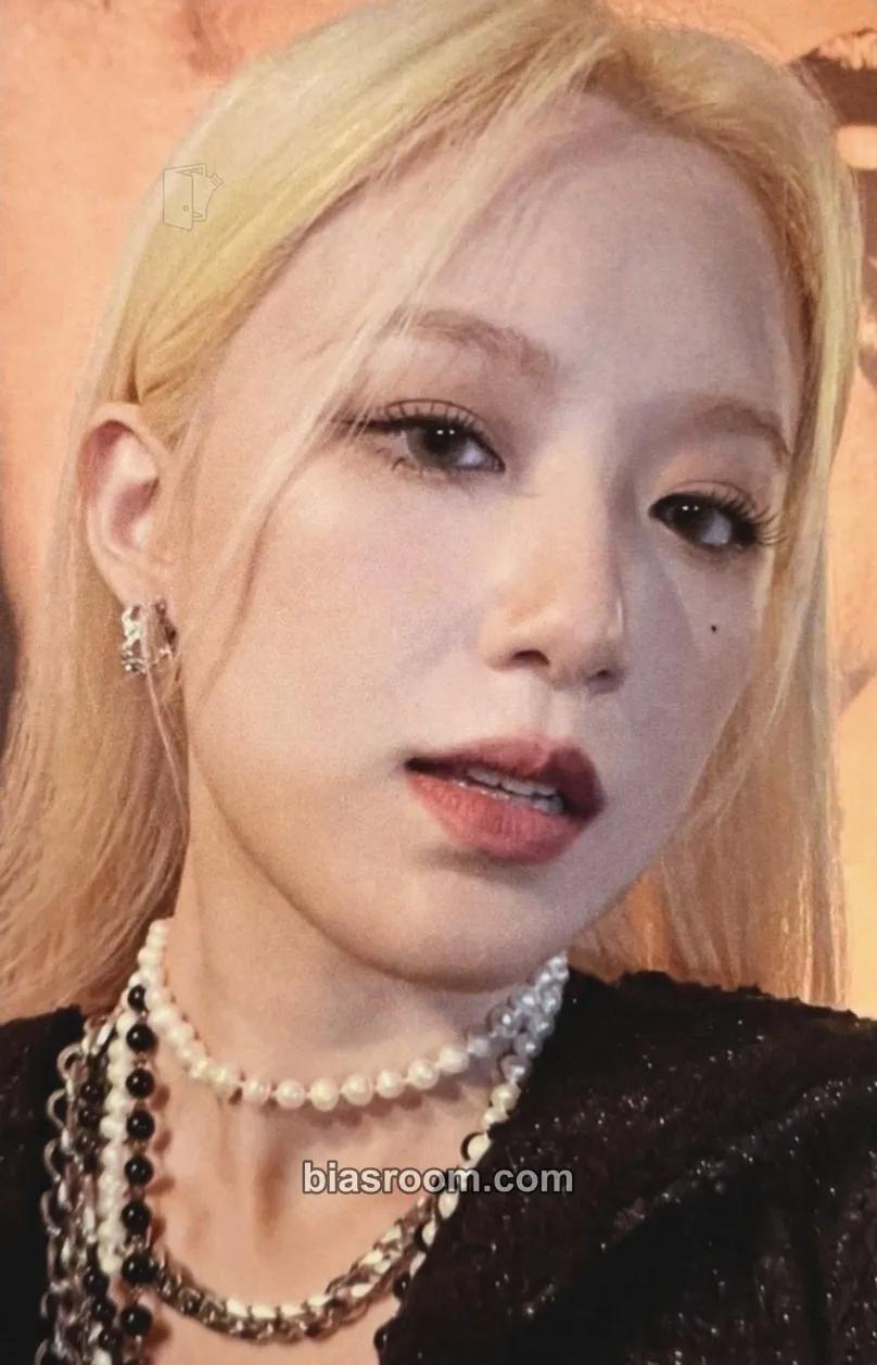 Shuhua I Love Photocard - i-dle - i-dle K-pop photocard