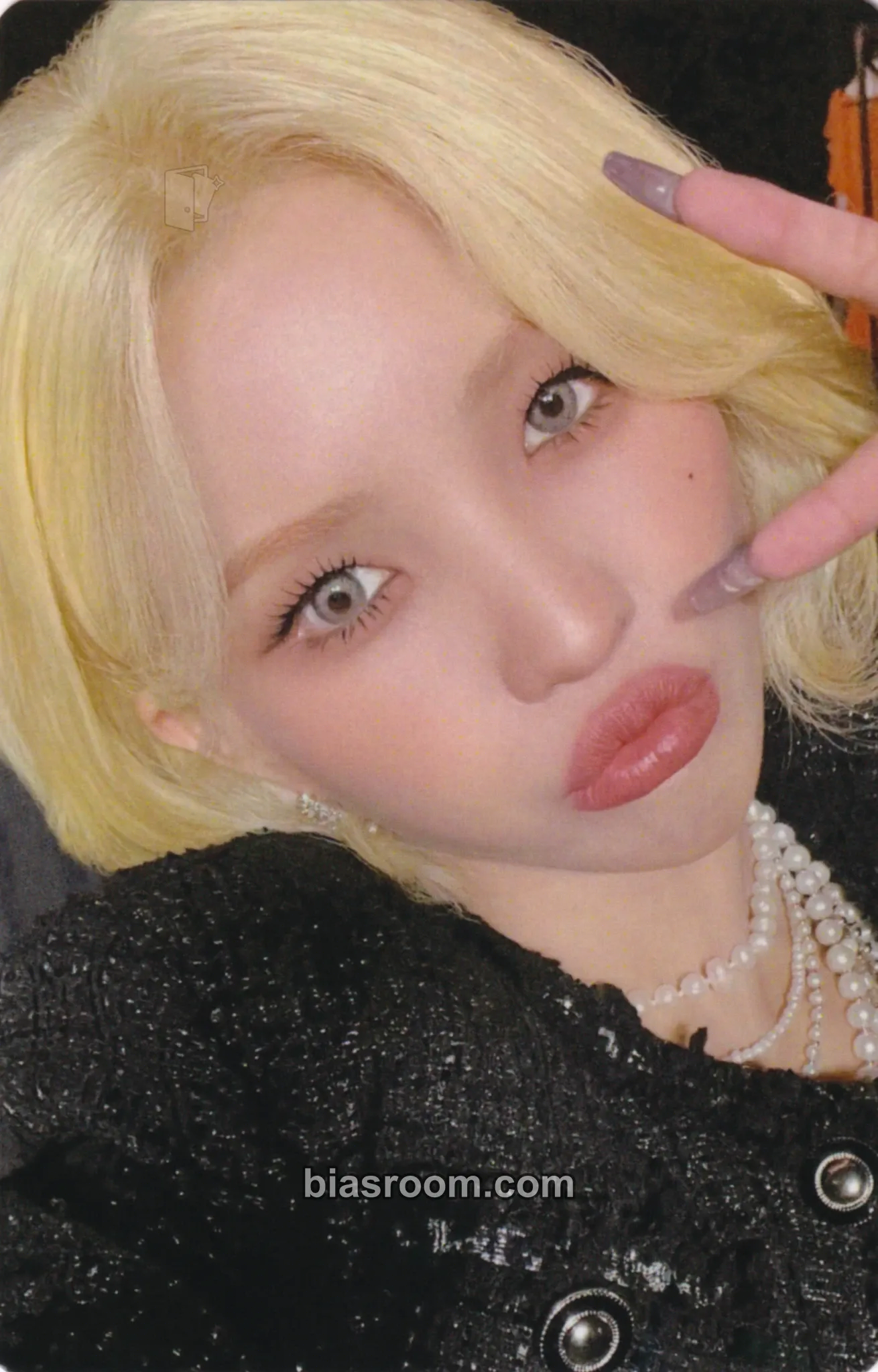 Soyeon I Love Photocard - i-dle - i-dle K-pop photocard