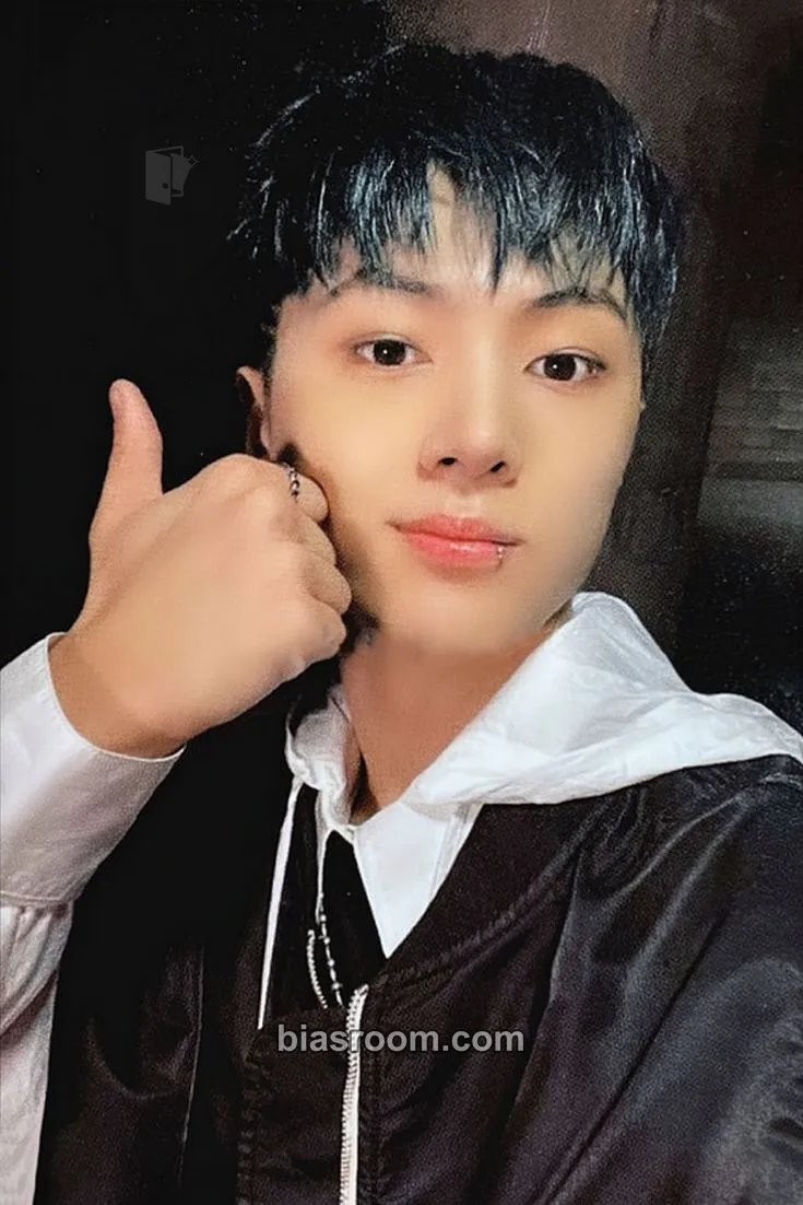 Jay MANIFESTO: DAY 1 Photocard - ENHYPEN - ENHYPEN K-pop photocard