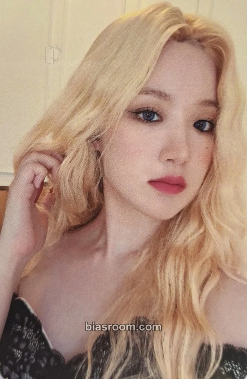 Shuhua I Love Photocard - i-dle - i-dle K-pop photocard