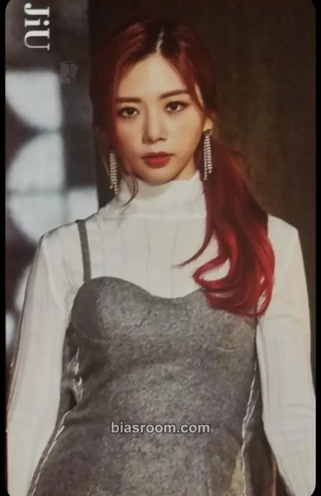 Dreamcatcher - JiU - PIRI ~ 笛を吹け ~ Album japanese album regular version album photocard