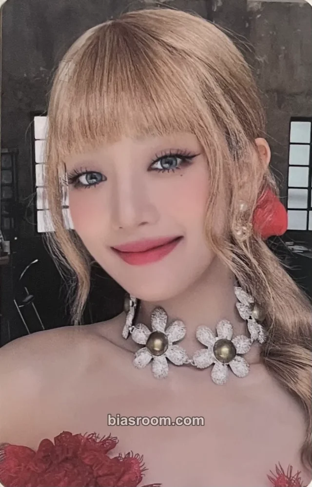 (G)I-DLE - Miyeon - I Love Album withmuu lucky draw round 1 pvc card