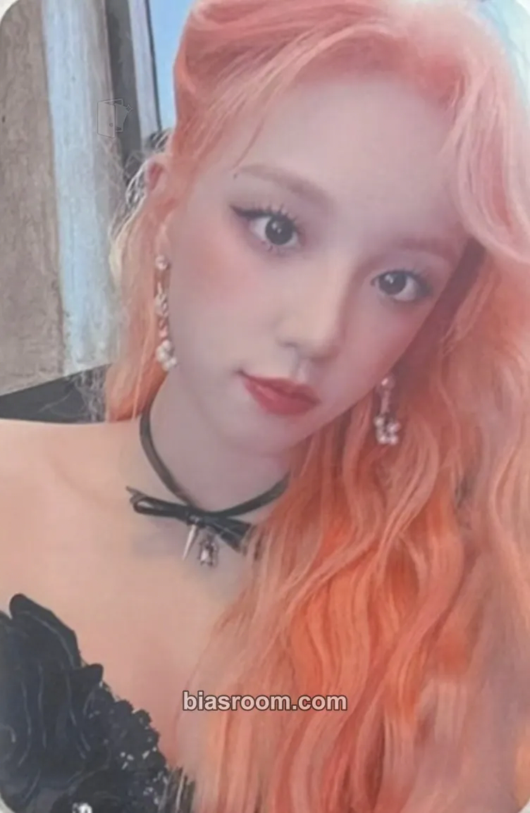 Yuqi I Love Photocard - i-dle - i-dle K-pop photocard