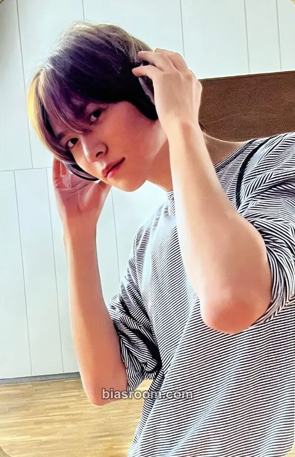 Eunseok Get A Guitar Photocard - RIIZE - RIIZE K-pop photocard