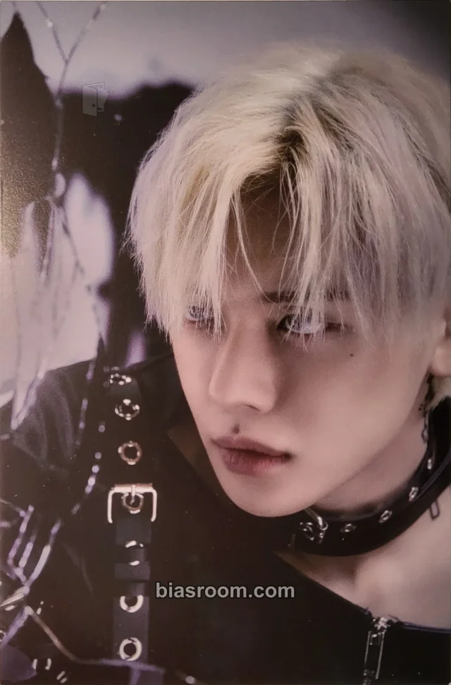 TOMORROW X TOGETHER (TXT) - Yeonjun - Minisode 2: Thursday's Child Album hate version postcard album inclusion
