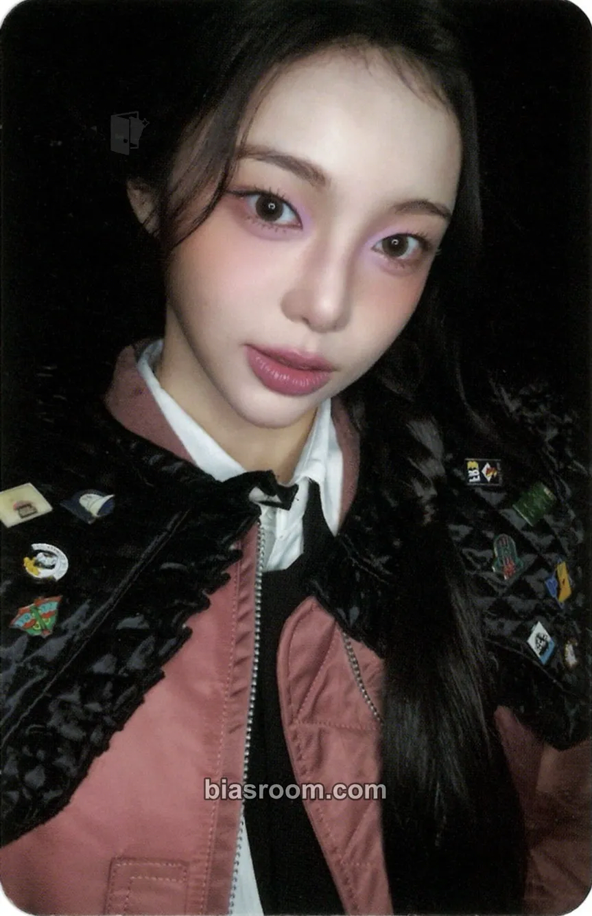 Ian The Chase Photocard - Hearts2Hearts - Hearts2Hearts K-pop photocard
