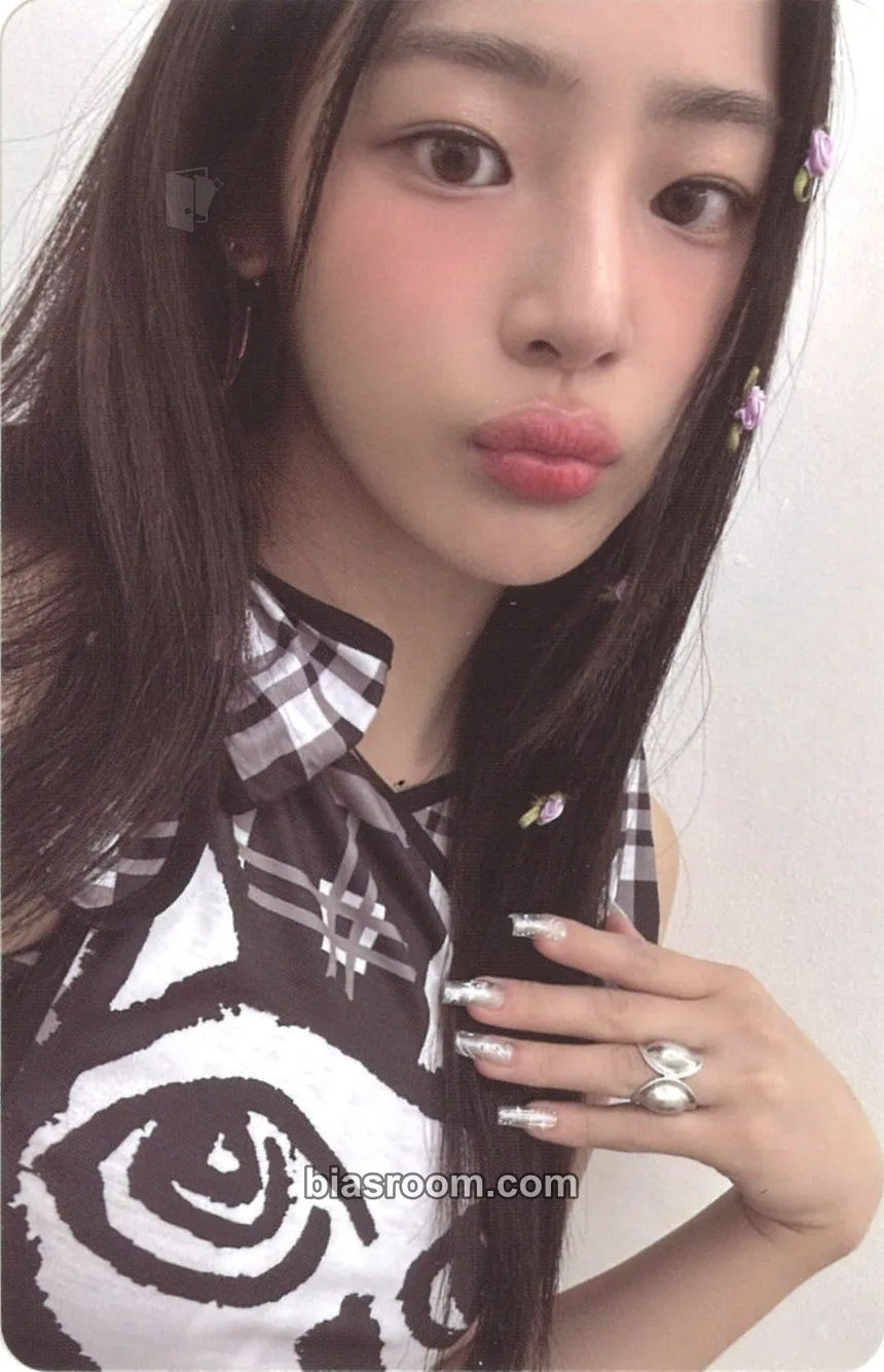 Minji NewJeans 2nd EP “Get Up” Photocard - NewJeans - NewJeans K-pop photocard