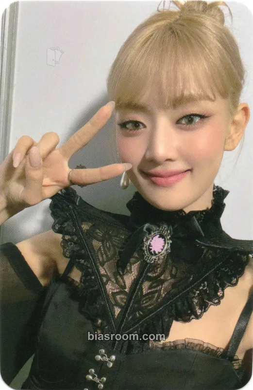 Minnie I Love Photocard - i-dle - i-dle K-pop photocard