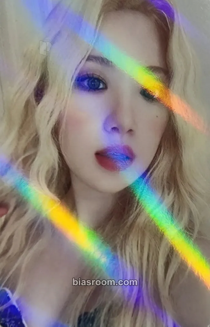 Shuhua I Love Photocard - i-dle - i-dle K-pop photocard