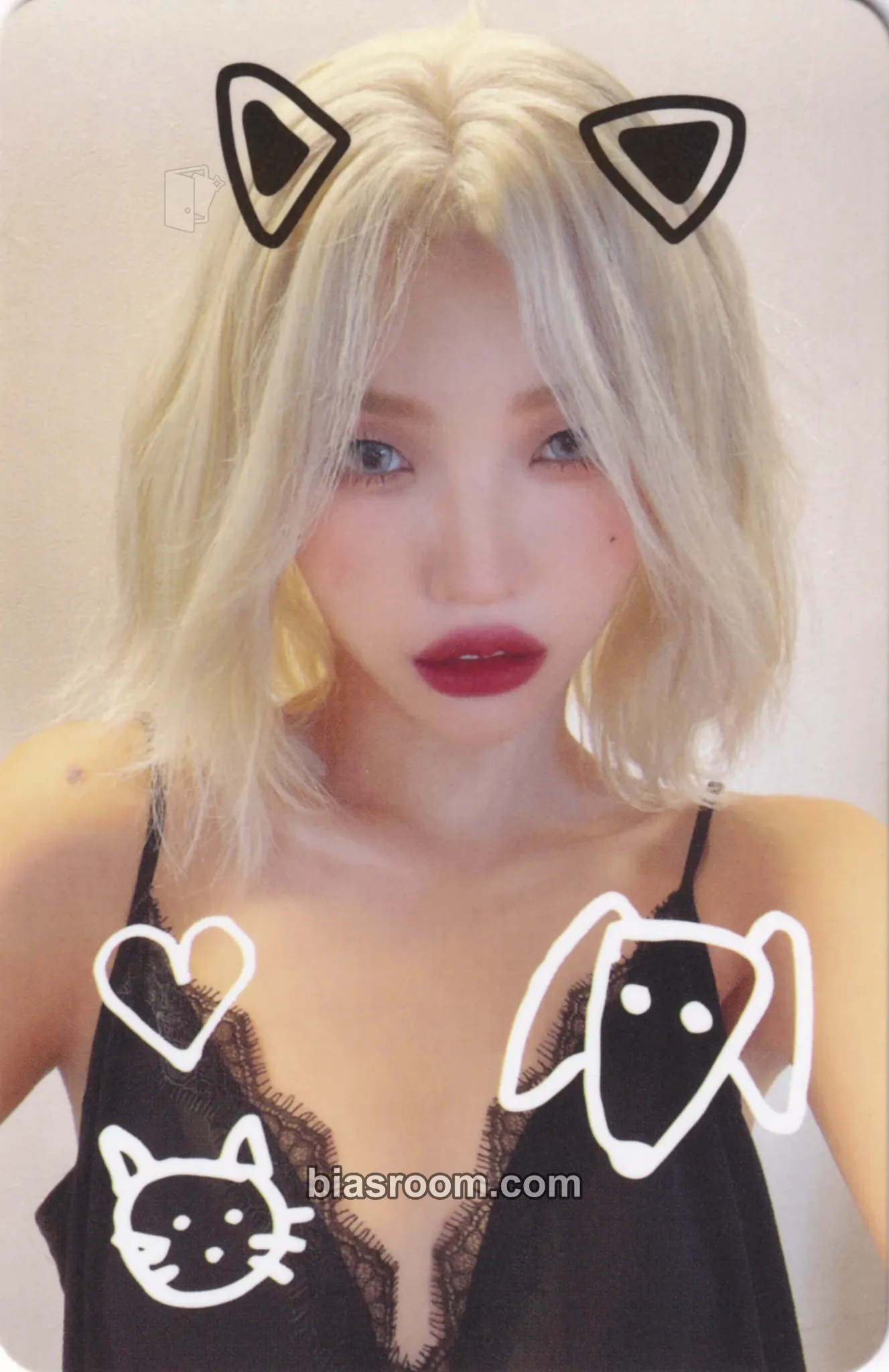 Soyeon I Love Photocard - i-dle - i-dle K-pop photocard
