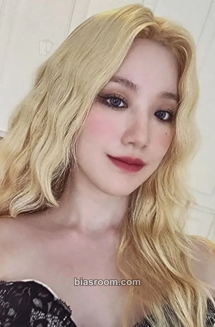 Shuhua I Love Photocard - i-dle - i-dle K-pop photocard