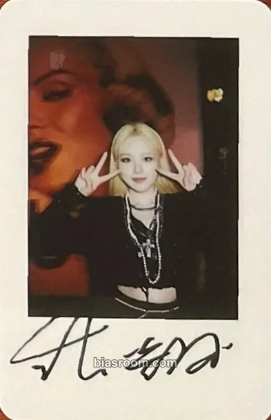 Shuhua I Love Photocard - i-dle - i-dle K-pop photocard