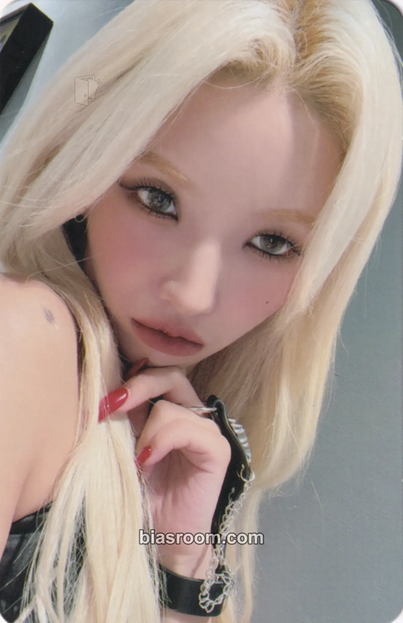 Soyeon I Love Photocard - i-dle - i-dle K-pop photocard