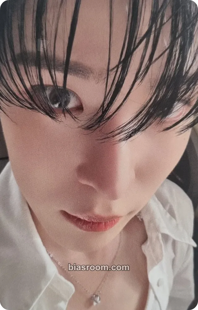 Yunho GOLDEN HOUR : Part.3 Photocard - ATEEZ - ATEEZ K-pop photocard