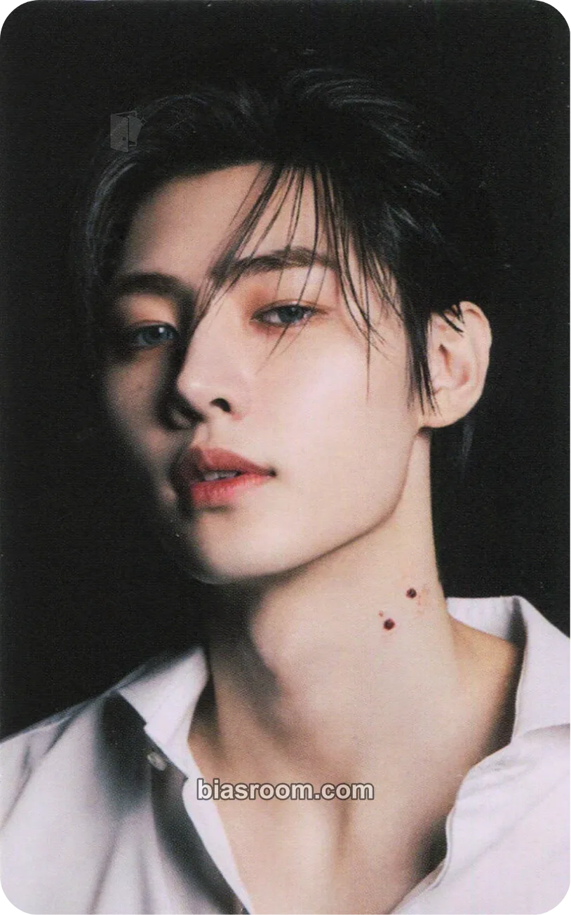 Sunghoon DARK BLOOD Photocard - ENHYPEN - ENHYPEN K-pop photocard