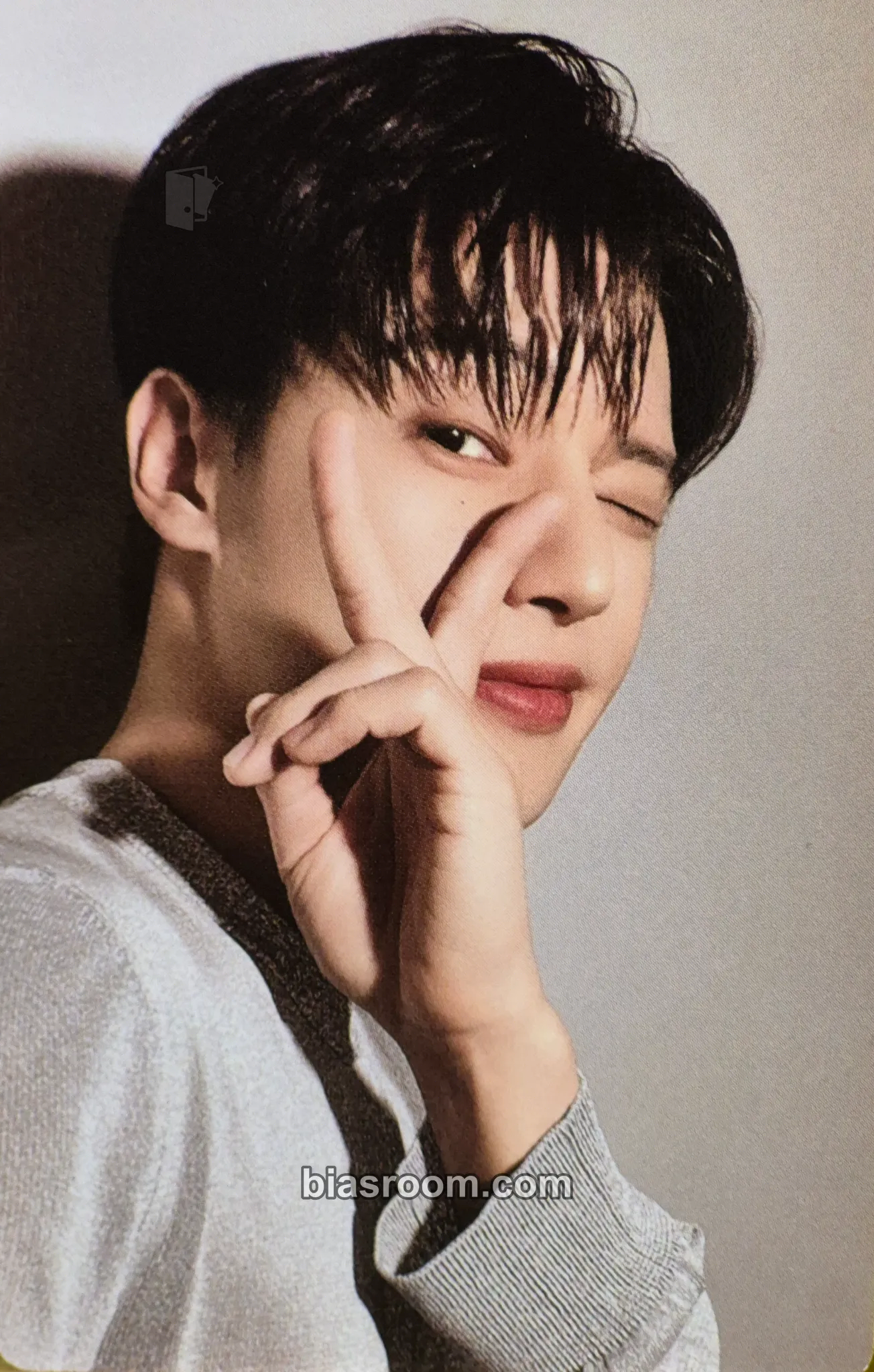 Wooyoung GOLDEN HOUR : Part.1 Photocard - ATEEZ - ATEEZ K-pop photocard