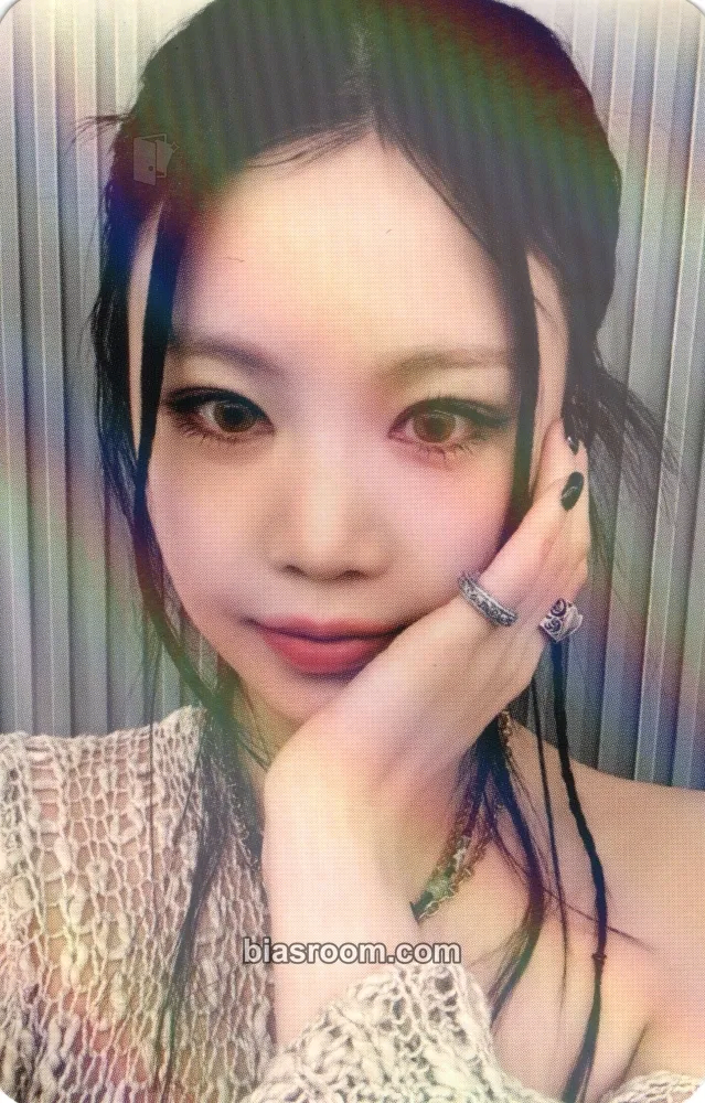 Soojin RIZZ Photocard - Soojin K-pop photocard