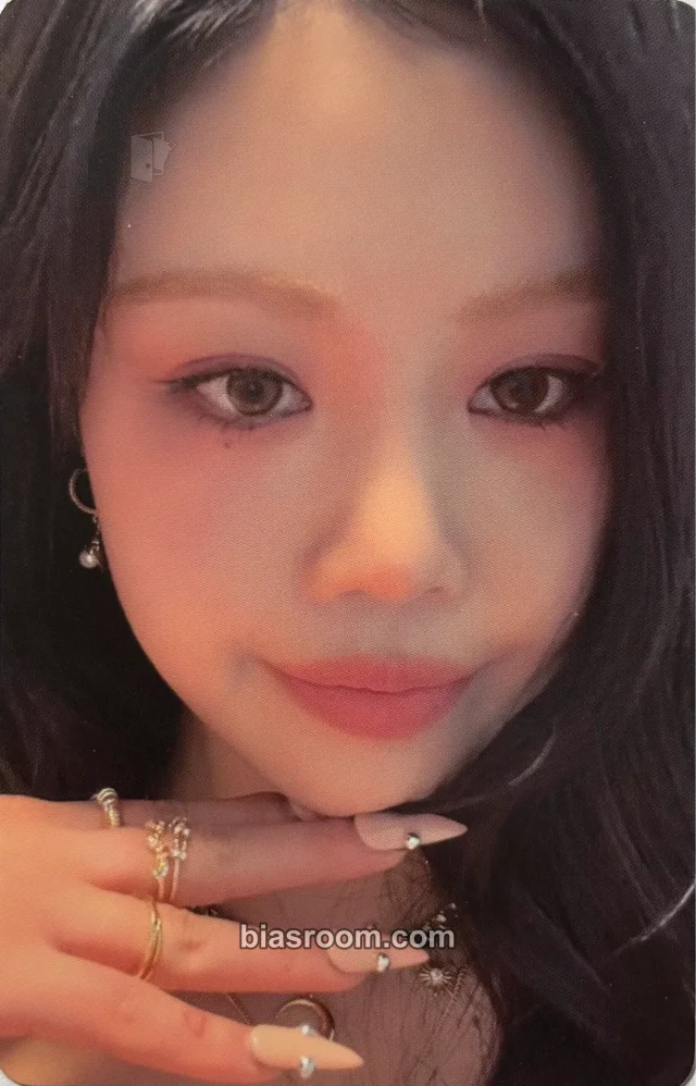 Soojin - Soojin - RIZZ Album poca album