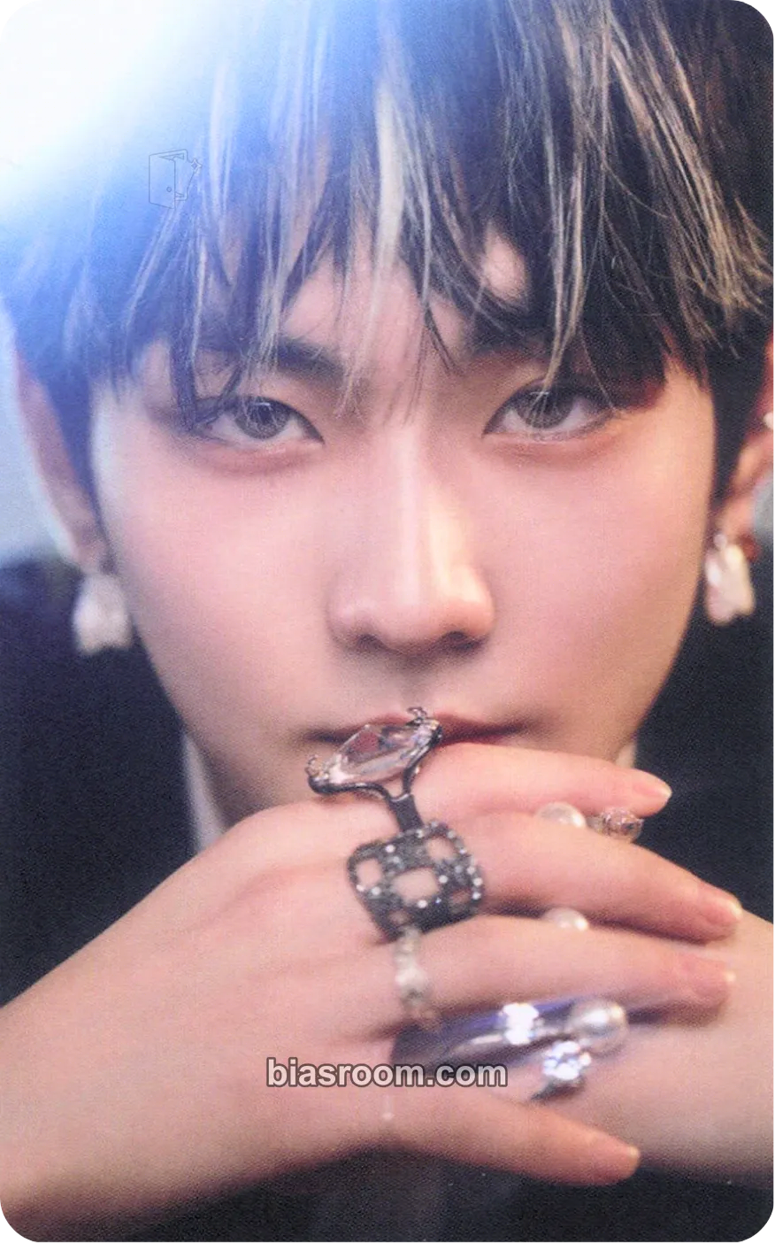 Jungwon DARK BLOOD Photocard - ENHYPEN - ENHYPEN K-pop photocard