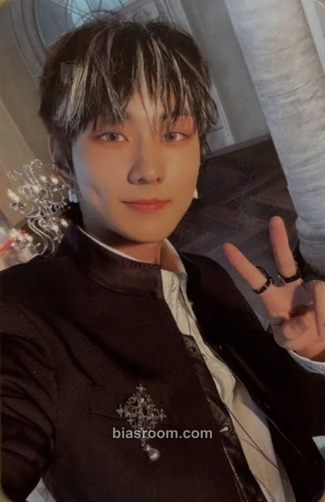 Jungwon DARK BLOOD Photocard - ENHYPEN - ENHYPEN K-pop photocard