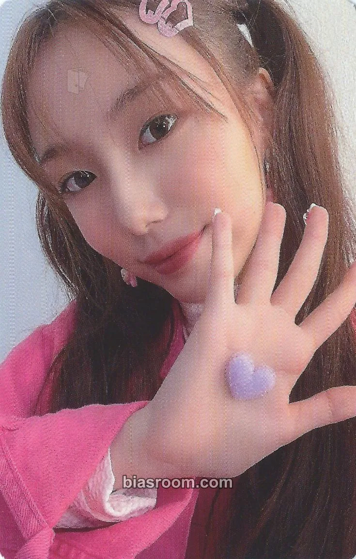 Youngeun THE STAR Magazine, August 2022 Photocard - Kep1er - Kep1er K-pop photocard