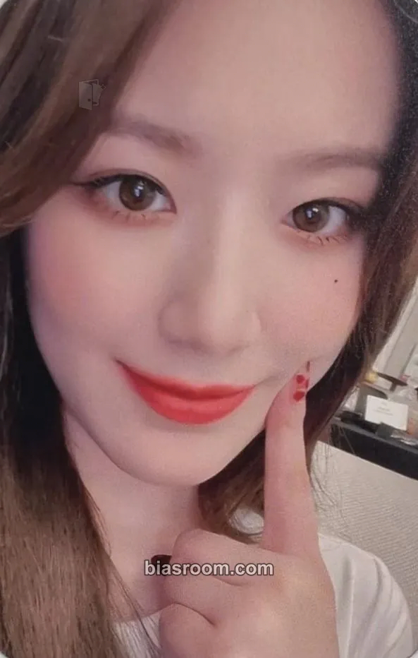 Shuhua I Feel Photocard - i-dle - i-dle K-pop photocard