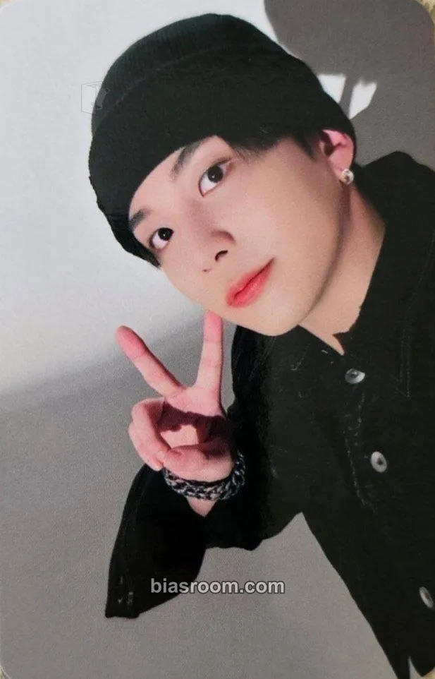 Jongho GOLDEN HOUR : Part.1 Photocard - ATEEZ - ATEEZ K-pop photocard