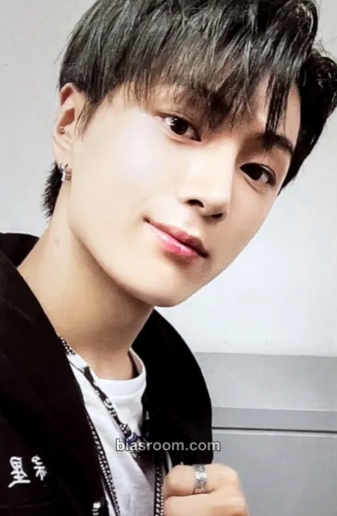 Jay PIECES OF MEMORIES & Memories : STEP 2 Photocard - ENHYPEN - ENHYPEN K-pop photocard