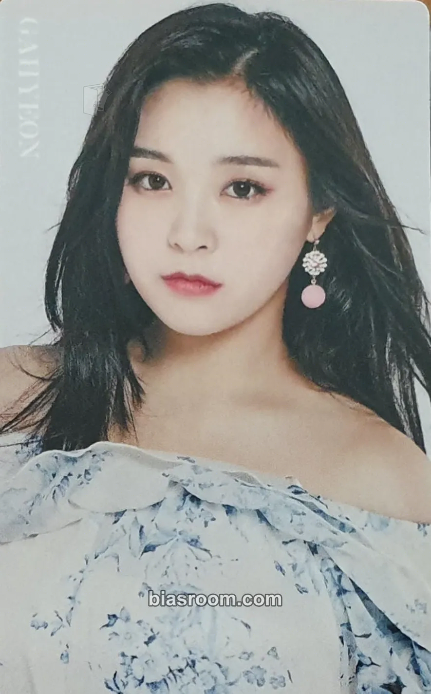Gahyun The Beginning of the End Photocard - Dreamcatcher - Dreamcatcher K-pop photocard