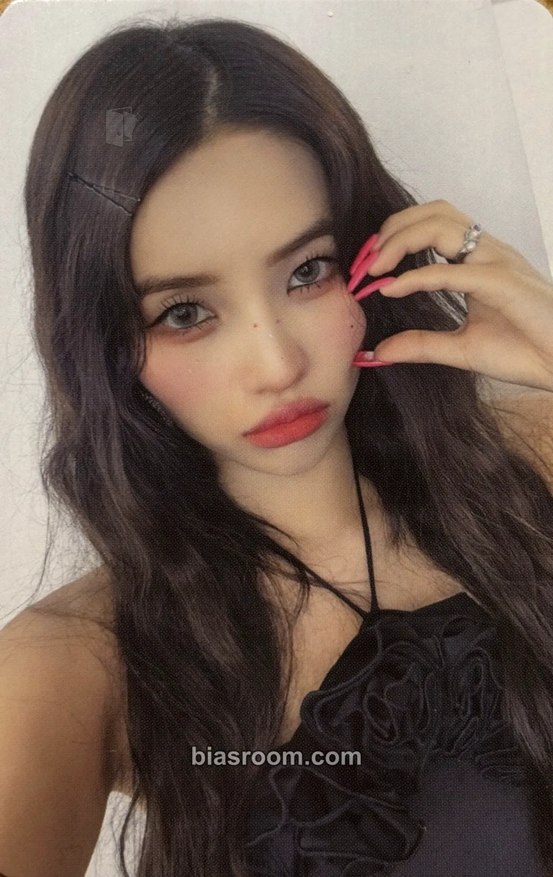 Soyeon I Feel Photocard - i-dle - i-dle K-pop photocard