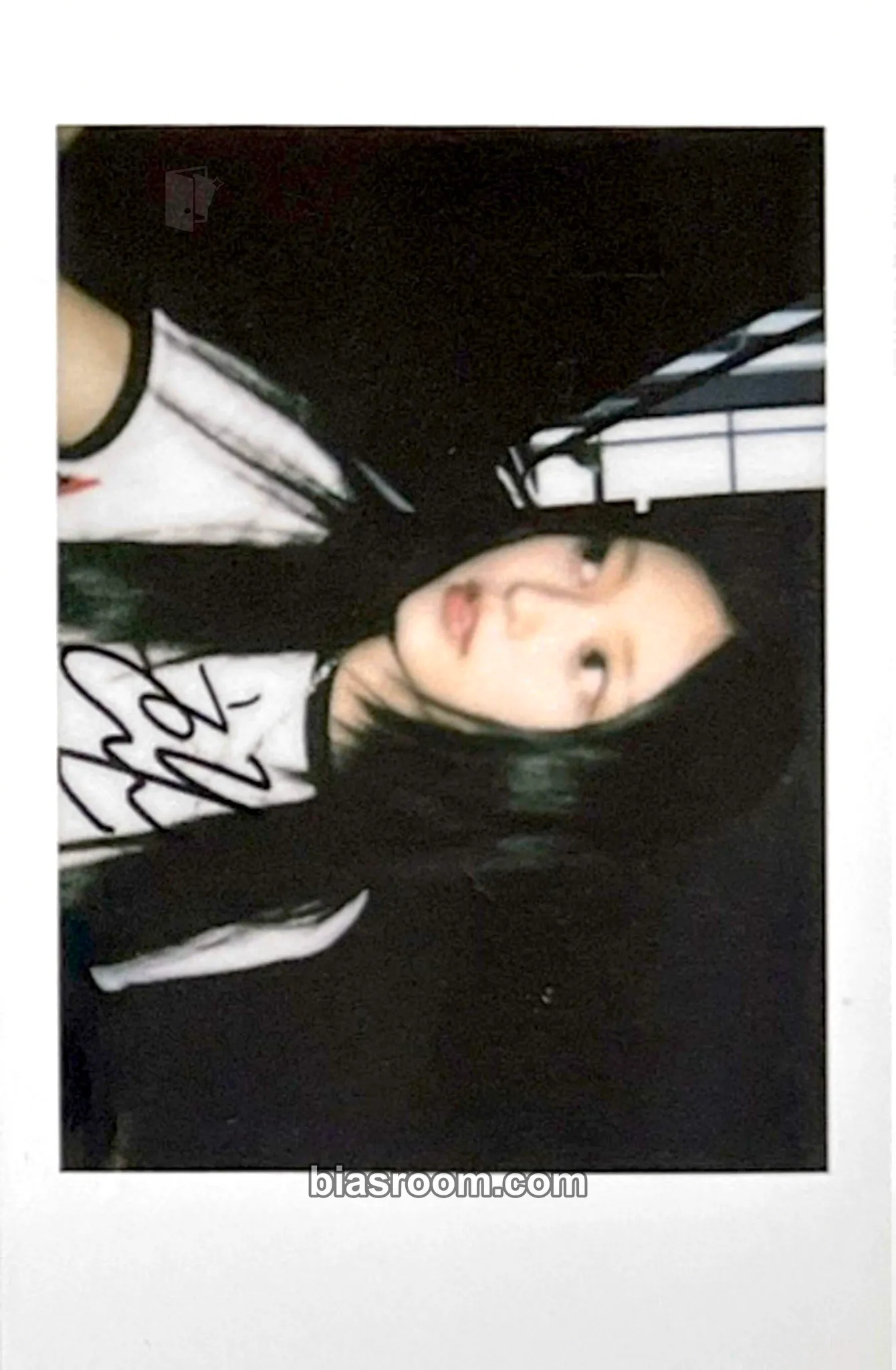Haerin NewJeans 2nd EP “Get Up” Photocard - NewJeans - NewJeans K-pop photocard
