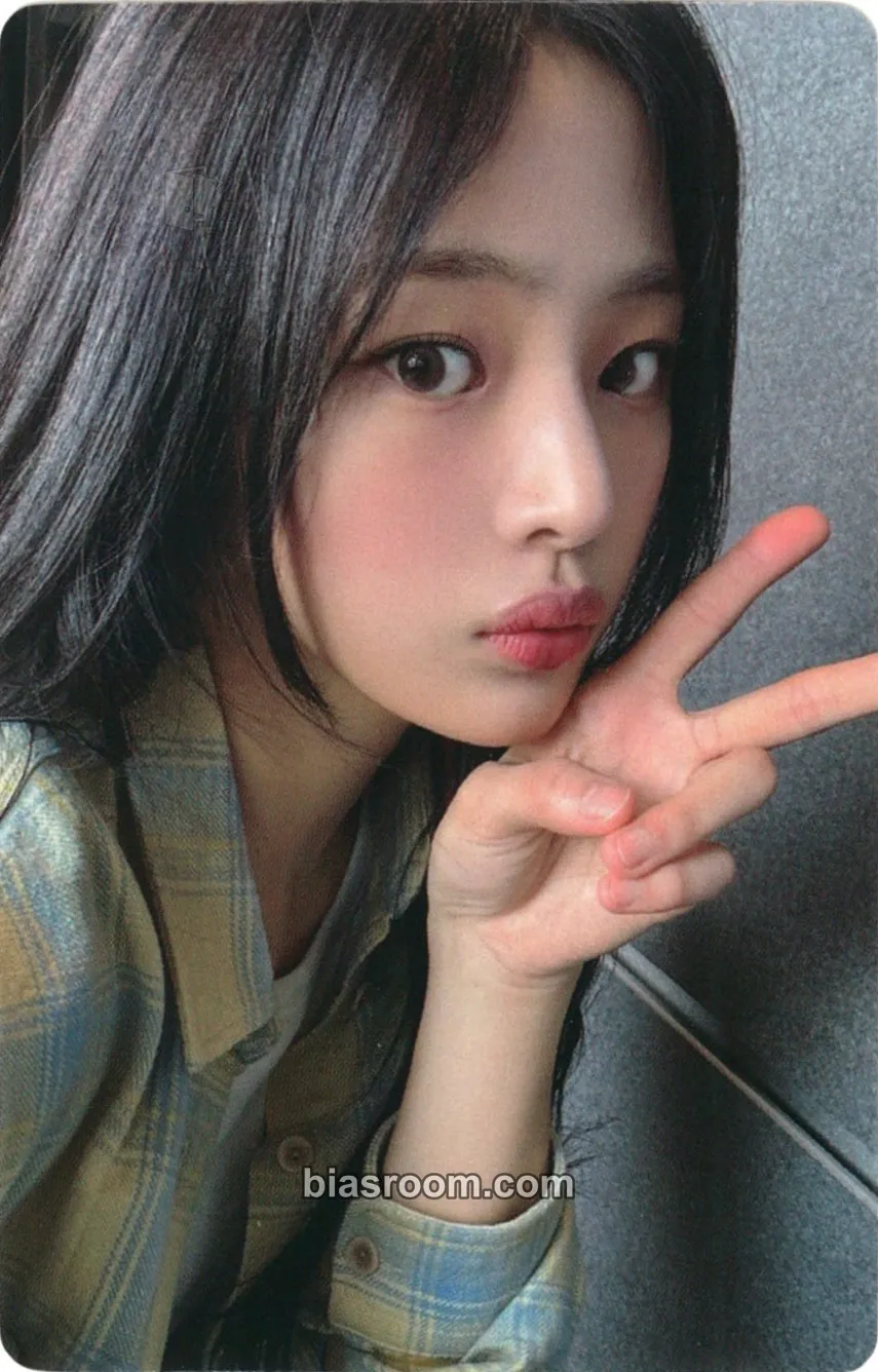 Minji NewJeans 2nd EP “Get Up” Photocard - NewJeans - NewJeans K-pop photocard