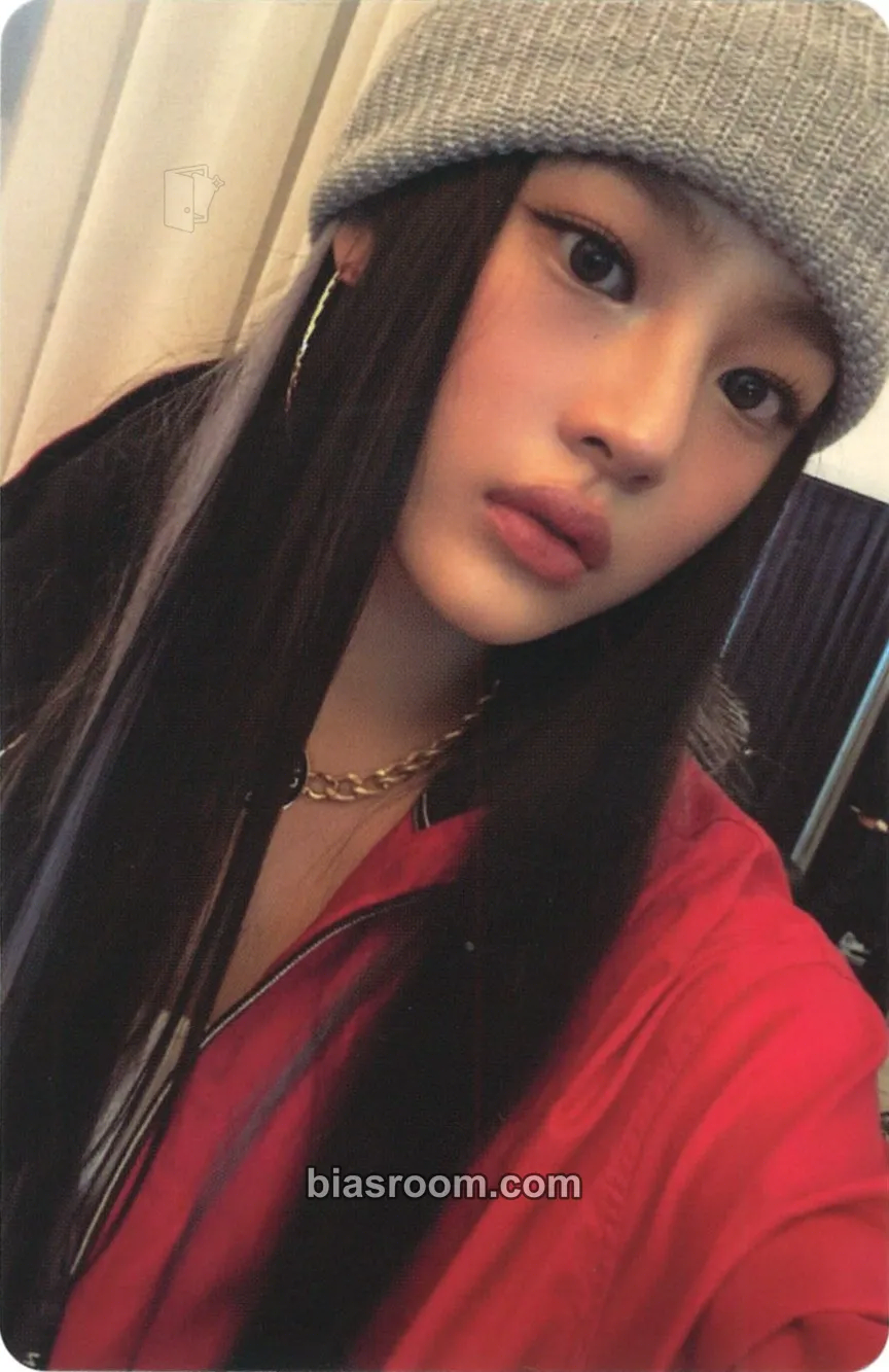 Minji How Sweet Photocard - NewJeans - NewJeans K-pop photocard