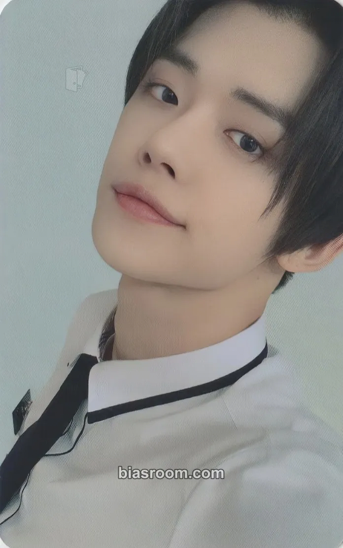 Yeonjun The Chaos Chapter: FREEZE Photocard - TOMORROW X TOGETHER - TOMORROW X TOGETHER K-pop photocard