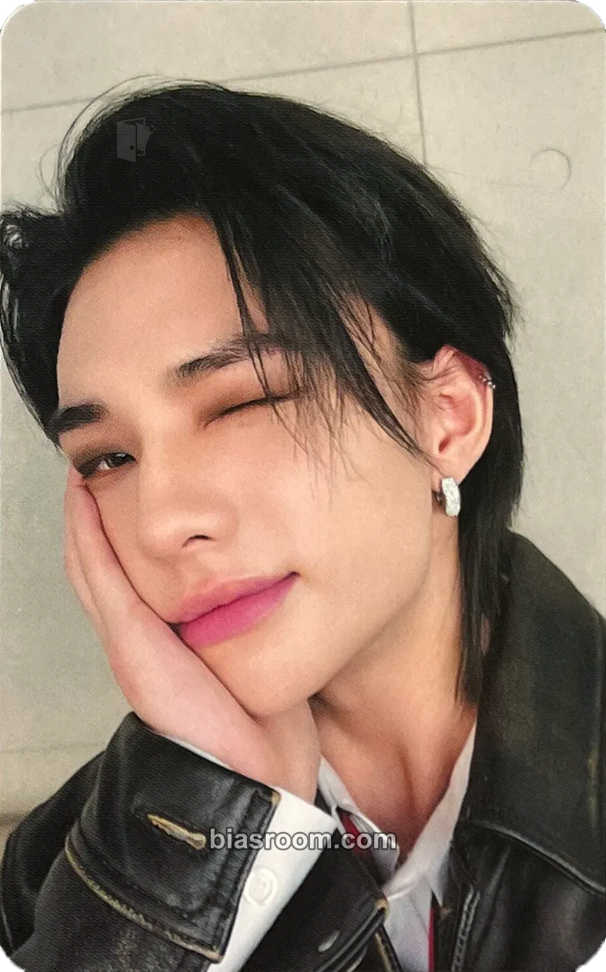 Hyunjin Social Path Photocard - Stray Kids - Stray Kids K-pop photocard