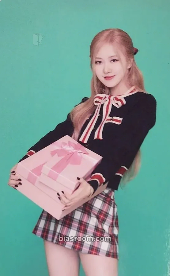 Rosé BPTG - 2024 Merry Blinkmas Photocard - BLACKPINK - BLACKPINK K-pop photocard